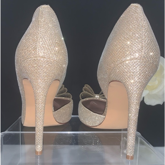 Betsey Johnson Women's Prince-P D’Orsay Bow Pump In Glam Gold - Picture 9 of 12